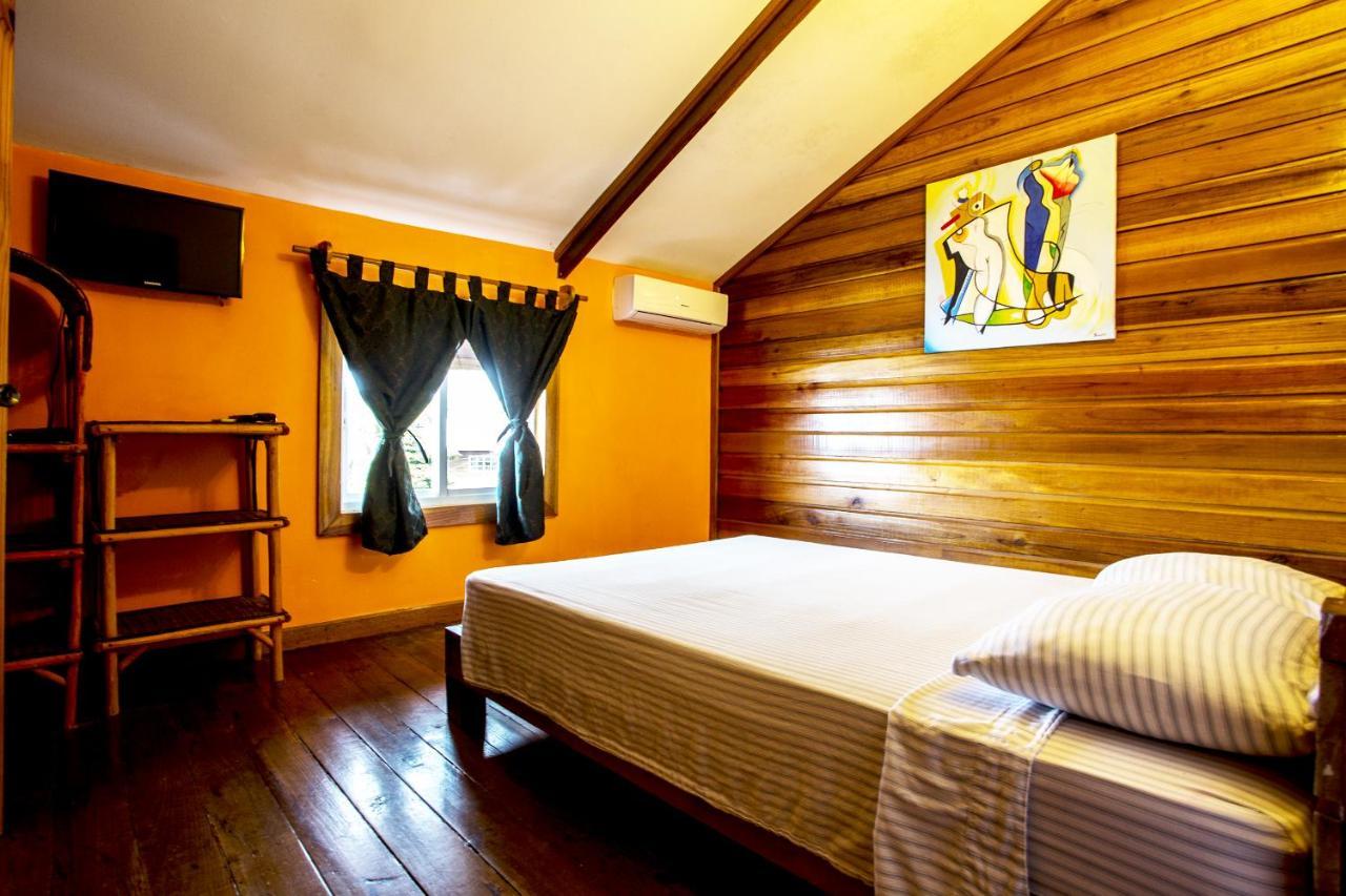 Las Olas Hotel Bocas del Toro Extérieur photo